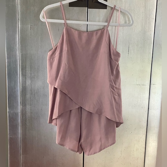 Romper - Picture 1 of 3